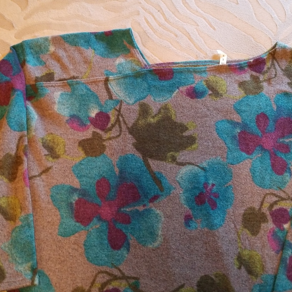 NWOT large Gray teal magenta 3/4 sleeve sweater - Picture 7 of 7
